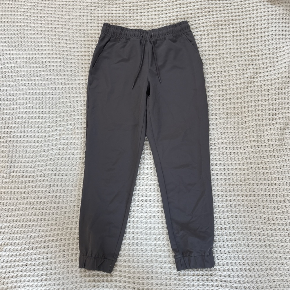 Mauve high-waisted joggers